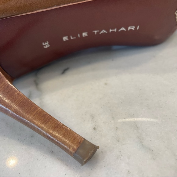 Elie Tahari Tan stiletto high heel shoes, genuine leather, size 39, grip soles - Picture 6 of 8